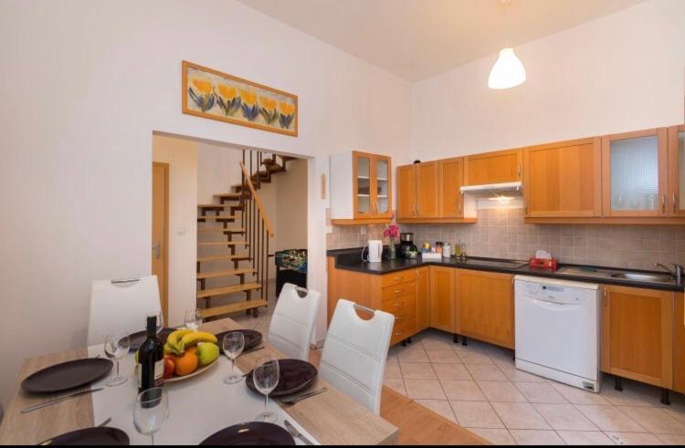 Apartment Stepanska Prague Ngoại thất bức ảnh
